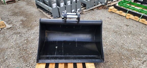 2025 John Deere BYT11918 42" Ditch Bucket (Pin Grabber 60P)
