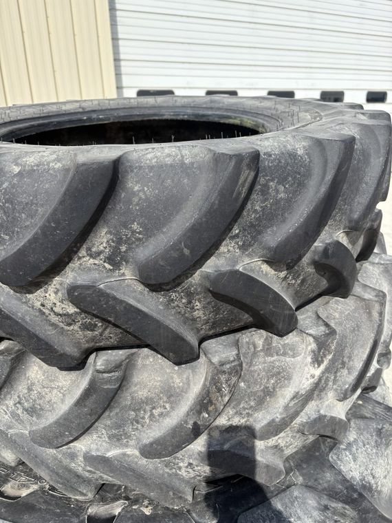 Firestone 320/85R24