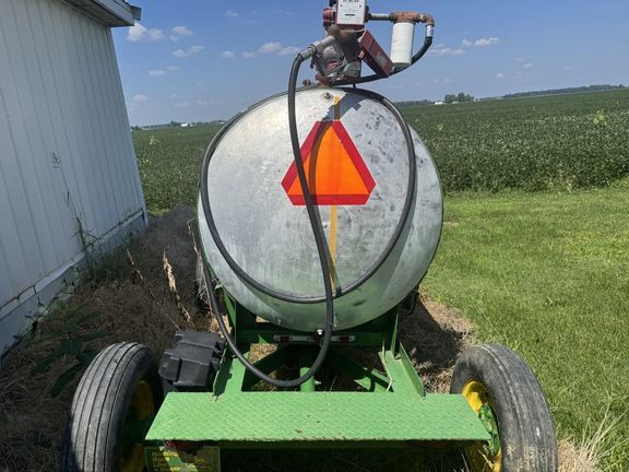 Home Made 500 Gallon Fuel Tank on JD Running Gear