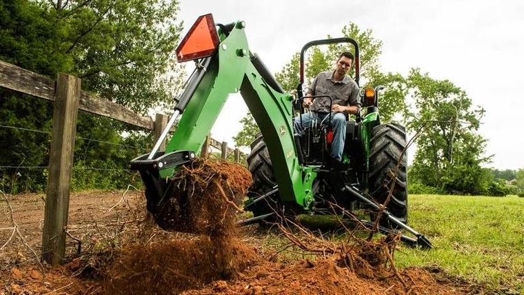 John Deere 485